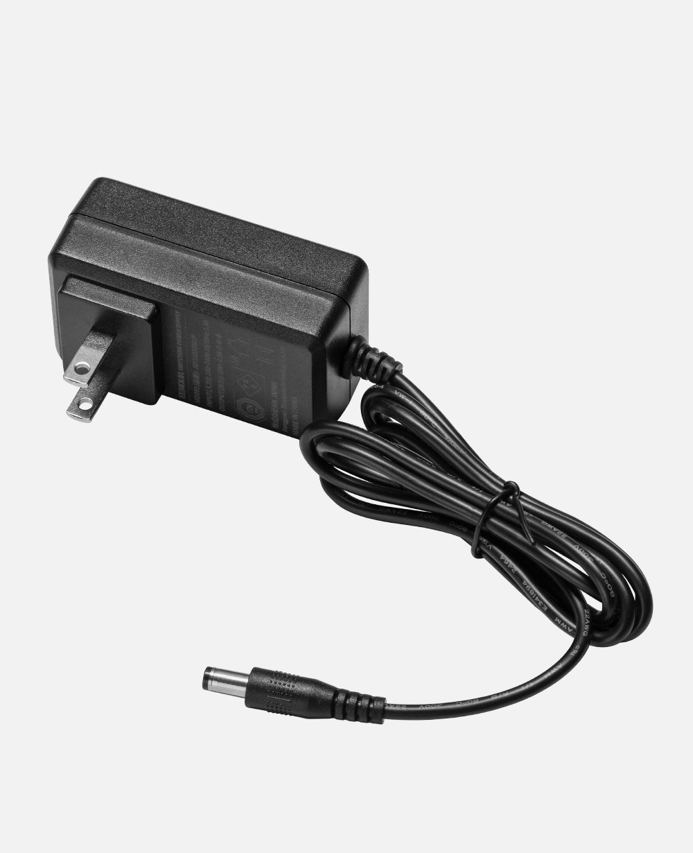 アクセサリー|車載冷蔵庫TAW専用バッテリー充電器GM25-126200-6A
