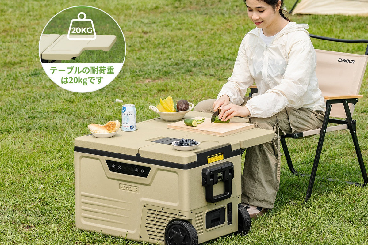 大型テーブル搭載｜その場で使える作業スペース